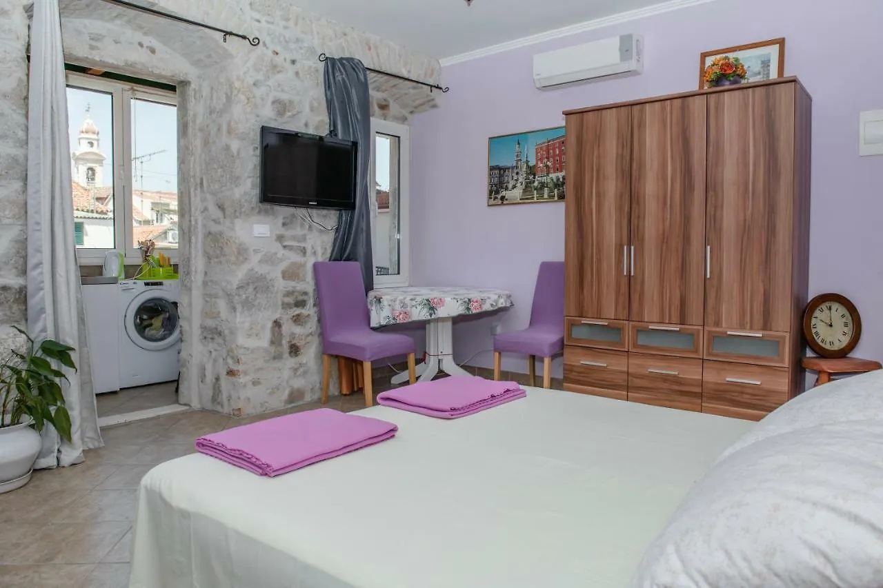 Devivi Apartments Split